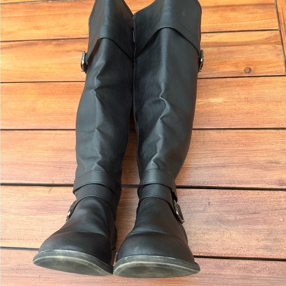 JustFab Flat Boots Ride Around Size 7 Wide Width - Picture 11 of 16